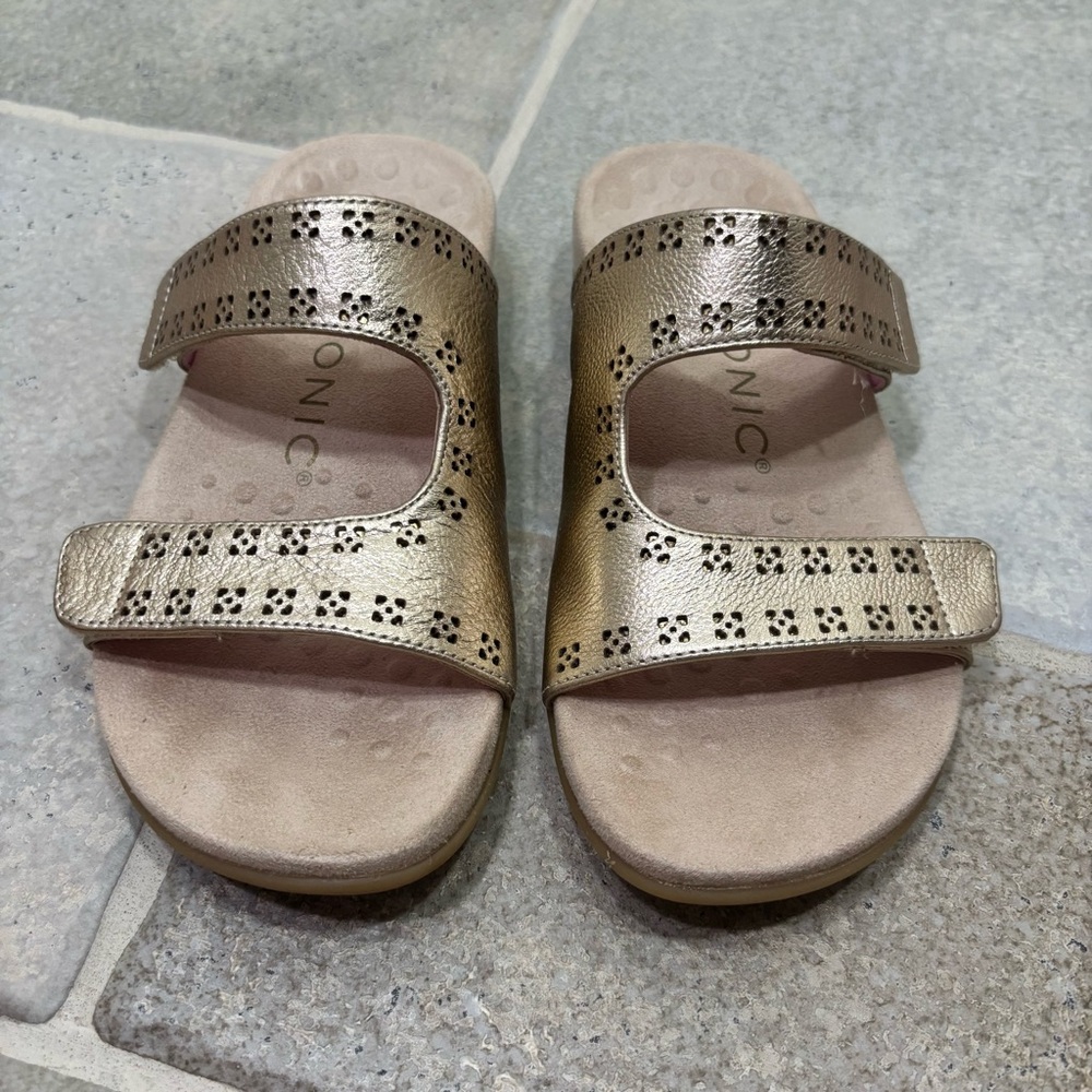 Vionic Nakia Adjustable Leather Slide Orthotic Sandals Women’s 6 Gold